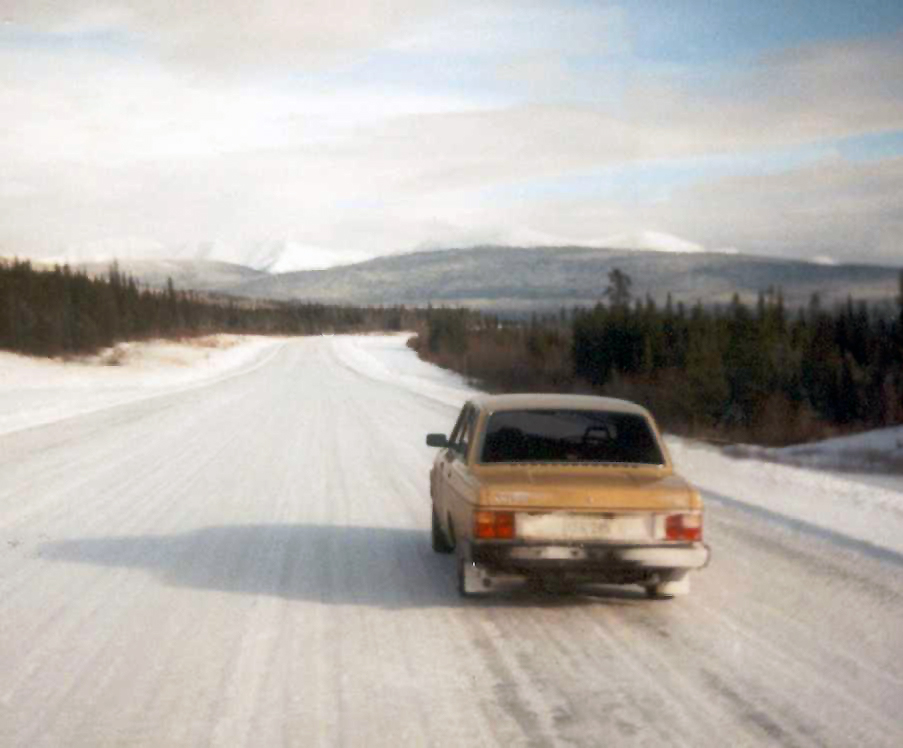 Alcan Highway in Winter, Volvo 240 DL